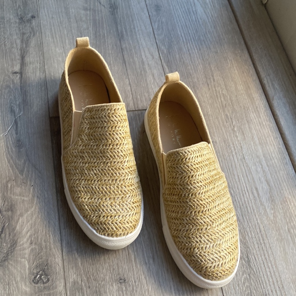 NEW Nicole Miller Tonnille Woven Raffia Slip-on Sneaker